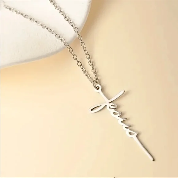 Jesus Necklace NEW - Picture 1 of 3
